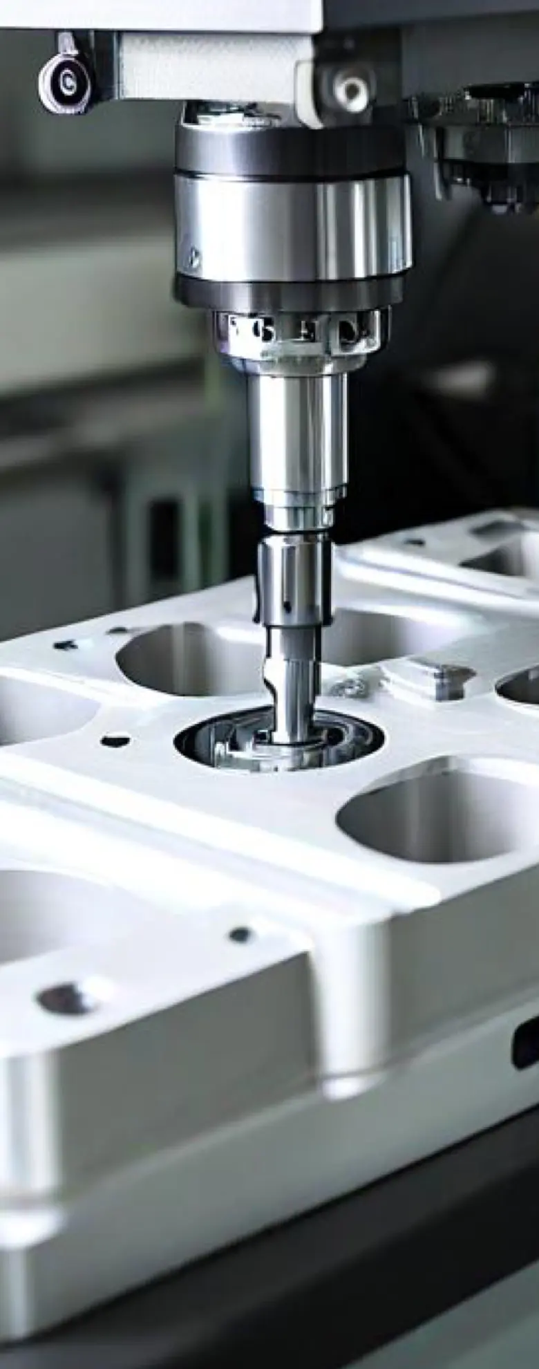 INJECTION & TOOLING